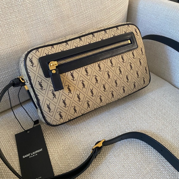 Authentic New Saint Laurent monogram camera crossbody bag - Picture 7 of 9